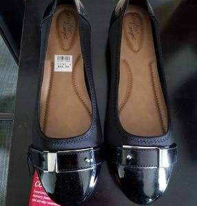 Womens shoes size 11w